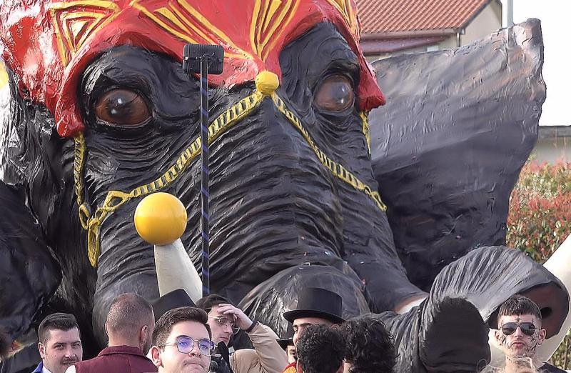 palomonte-carro-circo