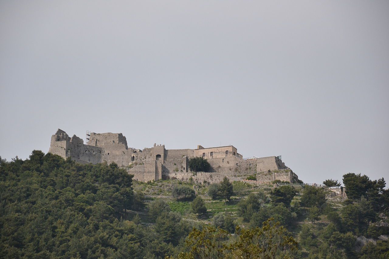1280px Castello.Arechi