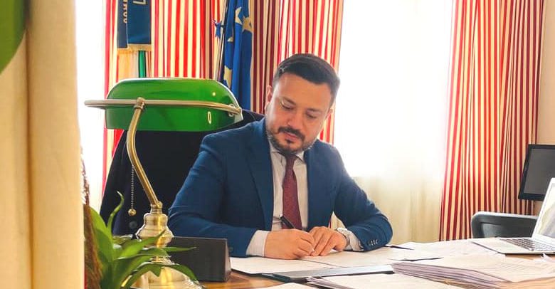 sindaco guerra lustra
