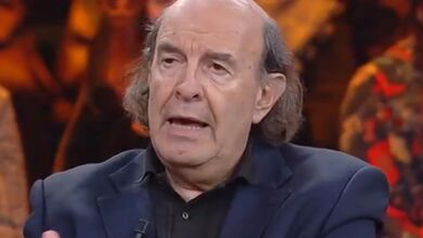 3E216135 605A 4377 B074 58A4C7597A5A