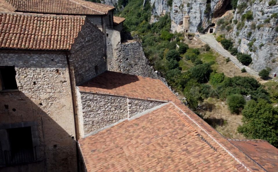 santuario san michele s angelo a fasanella visto dal castello baronale