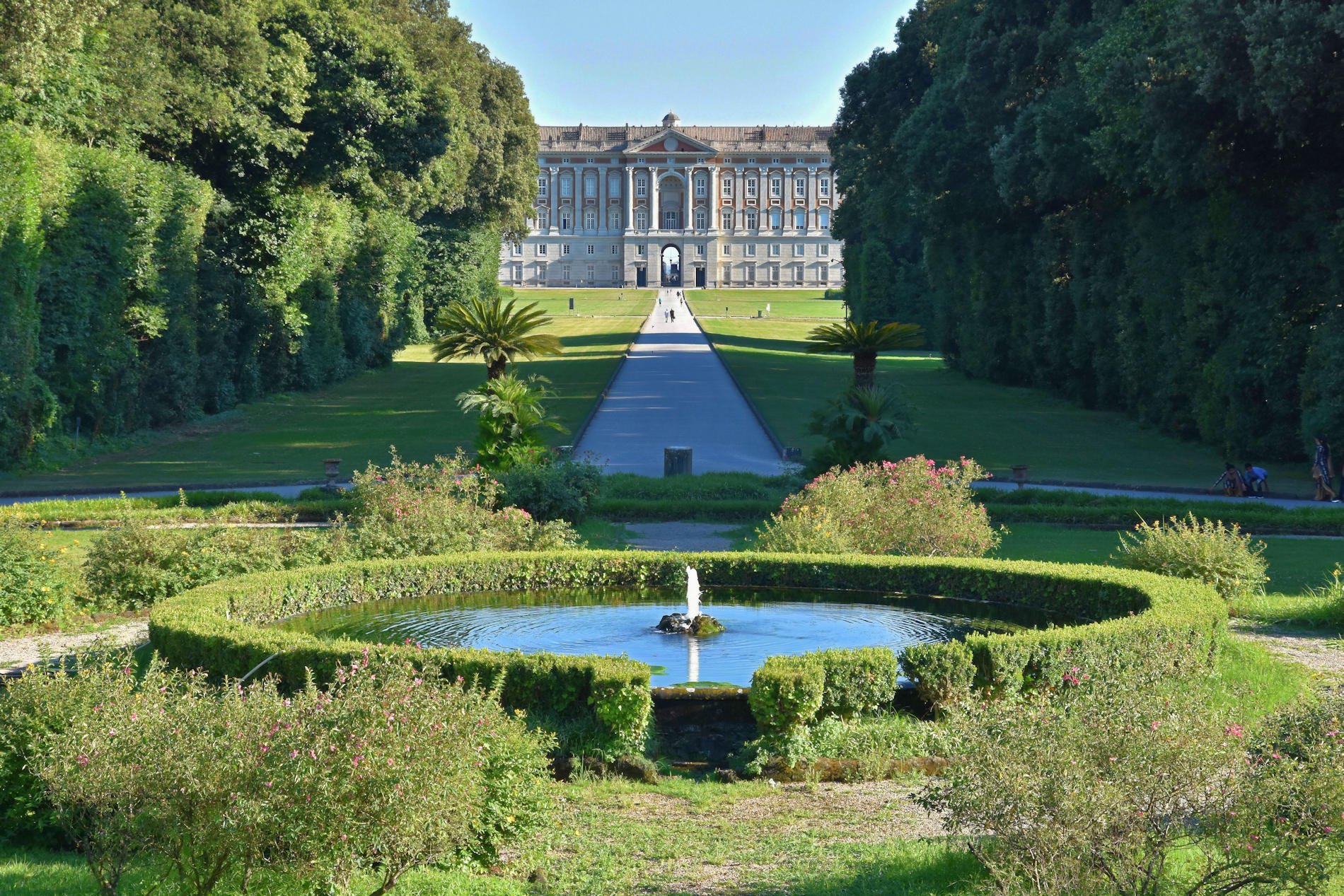 reggia di caserta uno
