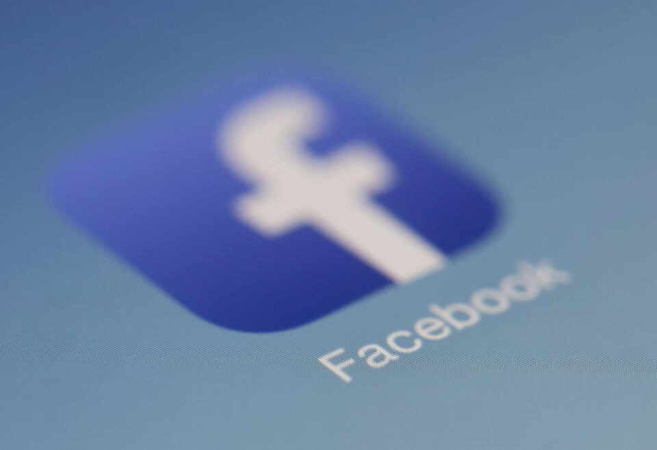 febbraio nasce facebook
