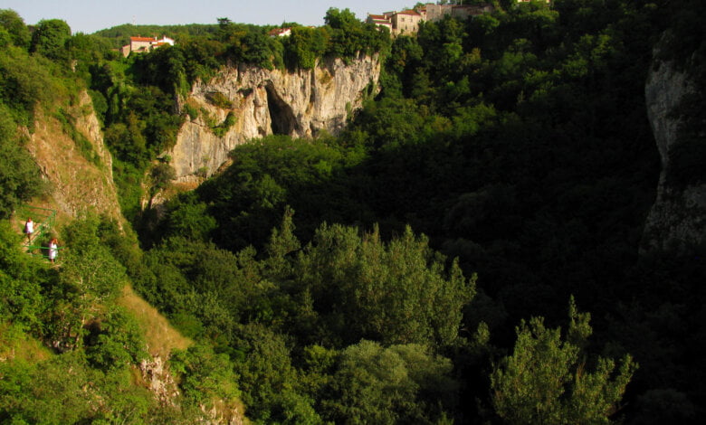 Pazin (Fojba Schlucht) wikipedia