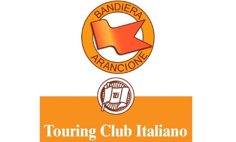 bandiera arancione morigerati touring club