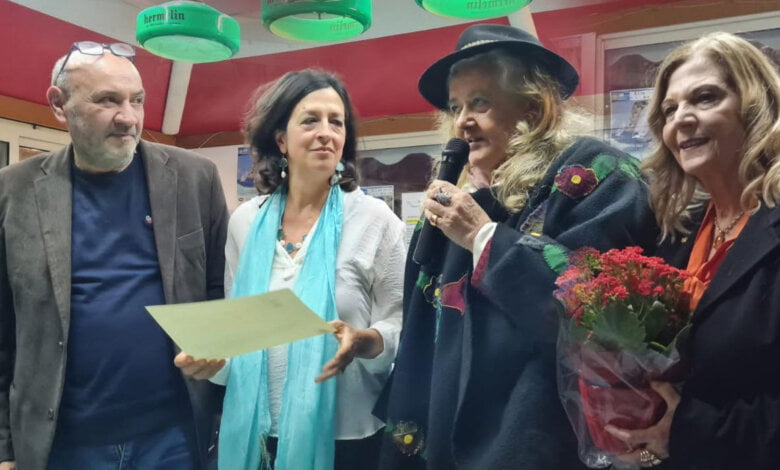 castellabate si congratula con marisa russo
