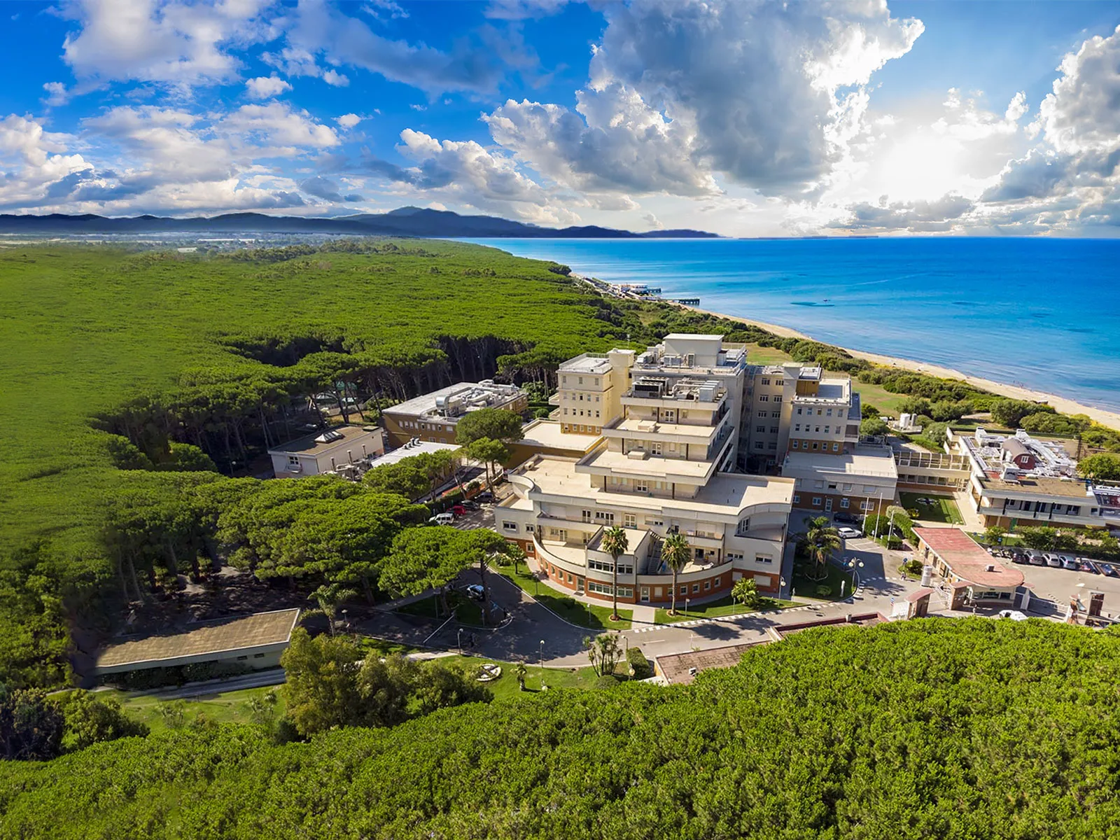 CAMPOLONGO HOSPITAL Panoramica