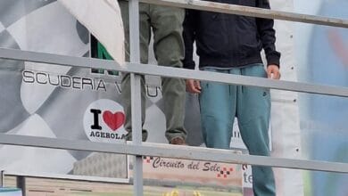 Ciro Riccio premiato dal più giovane licenziato Aci Salerno Carmine Falcione