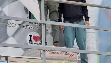 Ciro Riccio premiato dal più giovane licenziato Aci Salerno Carmine Falcione