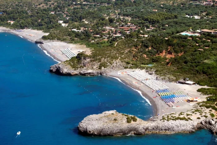 MARINA DI CAMEROTA.jpg